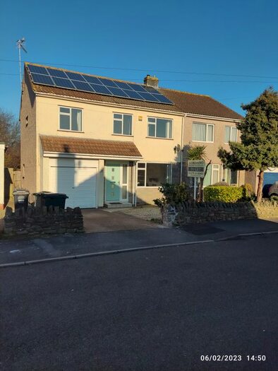 4 Bedroom Semi-Detached House To Rent In George Street, Portishead, BS20