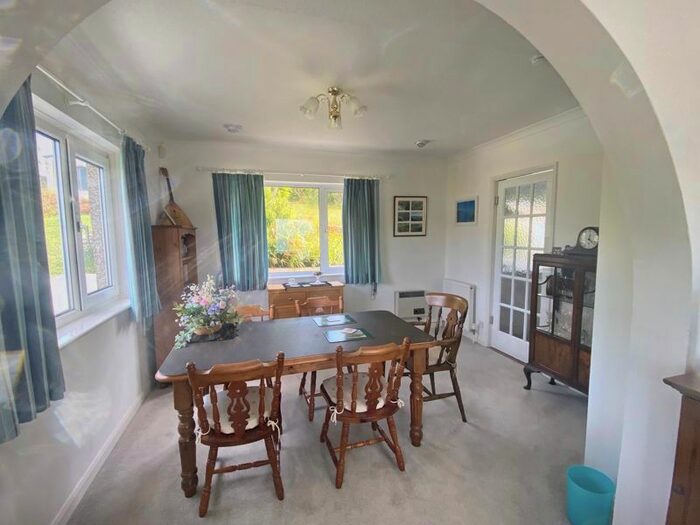 3 Bedroom Detached Bungalow For Sale In Trenance, Mawgan Porth, Newquay TR8