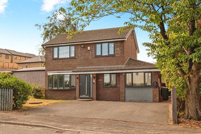 5 Bedroom Detached House For Sale In Ladybower Avenue, Cowlersley, Huddersfield, HD4