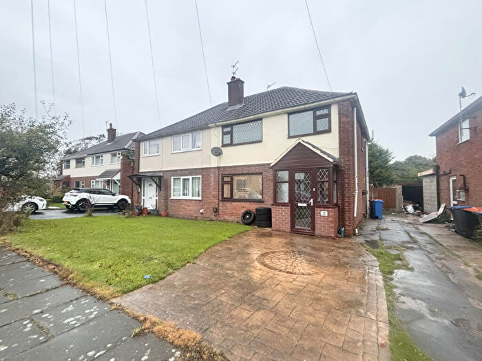 3 Bedroom Semi Detached House For Sale In Beverly Close, Thornton, FY5