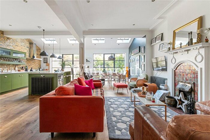 5 Bedroom Terraced House For Sale In Fox Lane, London, N13