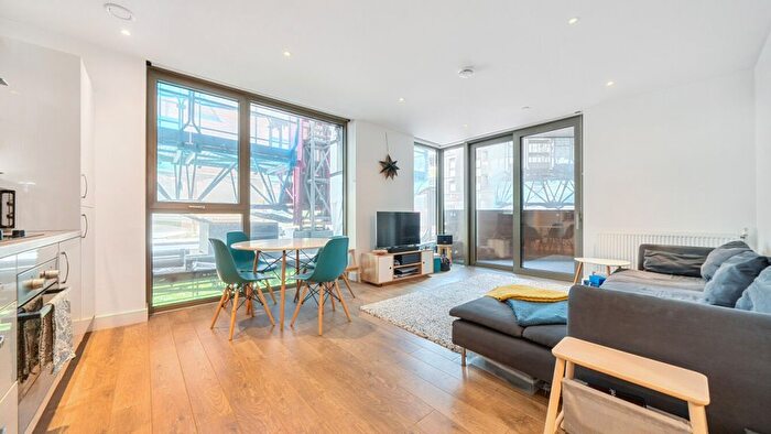 1 Bedroom Flat For Sale In Pilot Walk, SE10