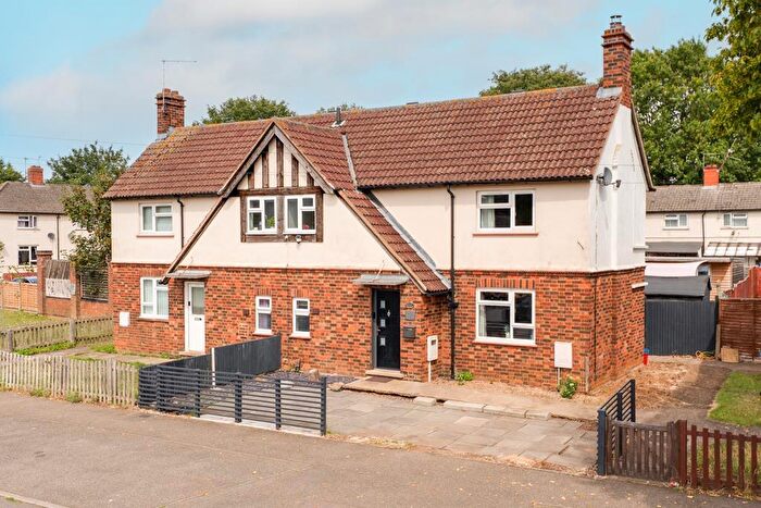 3 Bedroom Semi-Detached House For Sale In Elm Road, Kettering, NN15