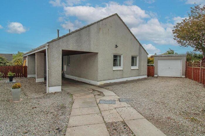 3 Bedroom Detached Bungalow For Sale In Craig Avenue, Tain, IV19