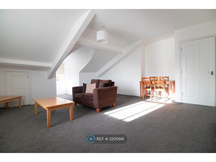 3 Bedroom Flat To Rent In The Oaks, Sunderland, SR2