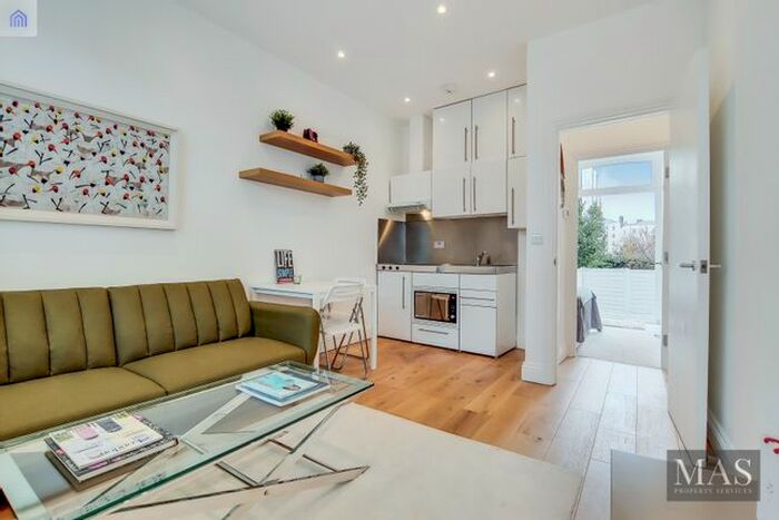 1 Bedroom Flat To Rent In Normand Road, London, W14