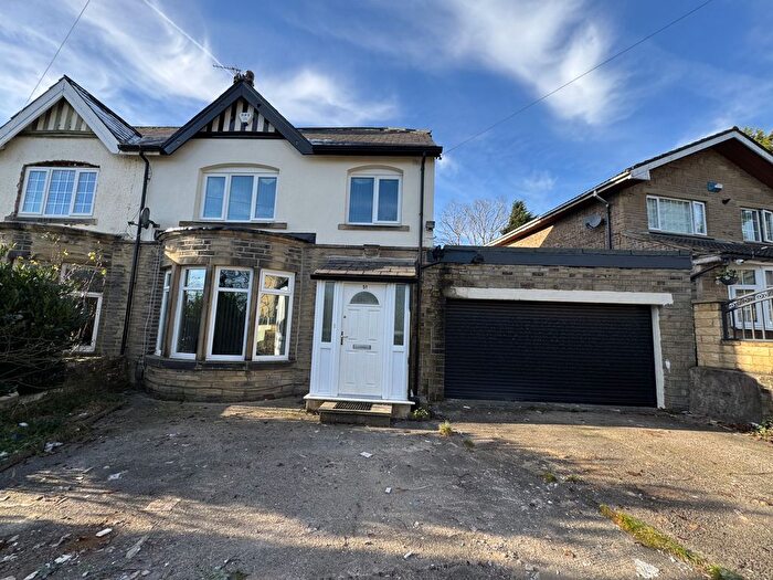 3 Bedroom Semi-Detached House To Rent In Baslow Grove, Bradford, West Yorkshire, BD9