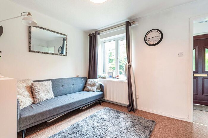 2 Bedroom Terraced House To Rent In Pascal Way, Letchworth, SG6