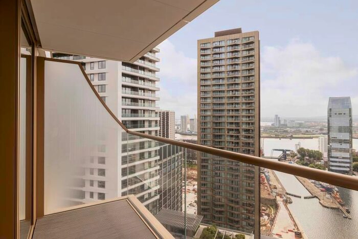 1 Bedroom Flat For Sale In One Park Drive, London, E14