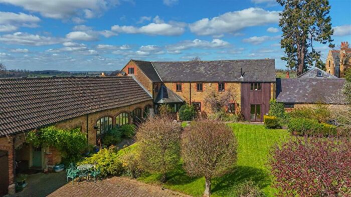 4 Bedroom Barn Conversion For Sale In Harborough Road North, Boughton, Northampton, NN2