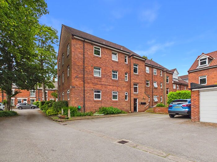 2 Bedroom Flat For Sale In Grayburn Court, Beverley, East Riding Of Yorkshire, HU17