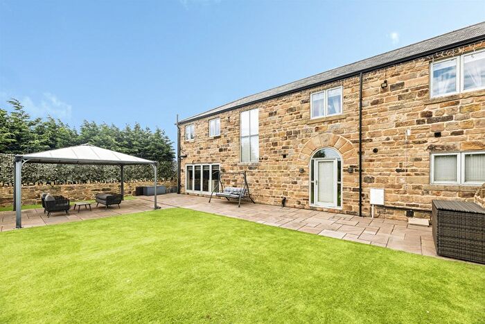 5 Bedroom Detached House For Sale In Golf Lane, Morley, Leeds, LS27