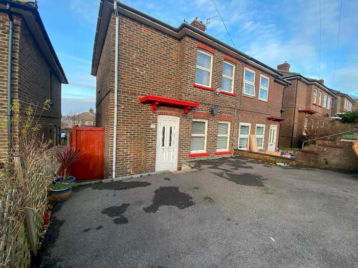 3 Bedroom Semi-Detached House To Rent In Pankhurst Avenue, Brighton, East Sussex, BN2