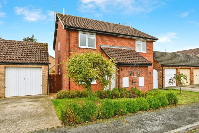 2 Bedroom Semi-Detached House For Sale In Wesley Road, North Wootton, King's Lynn, PE30