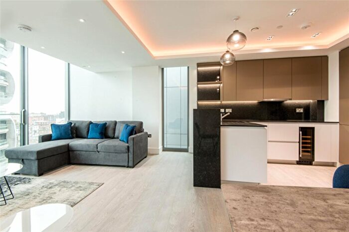 1 Bedroom Apartment To Rent In Carrara Tower, EC1V