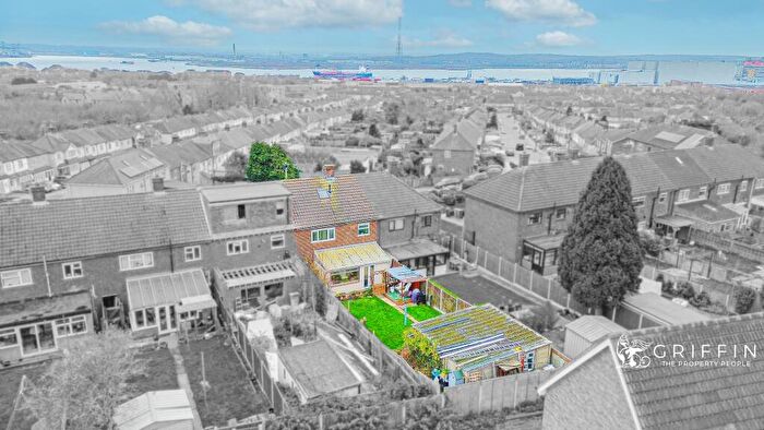 3 Bedroom Terraced House For Sale In Palmerston Road, Grays, RM20