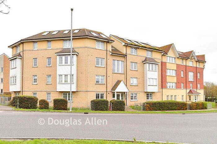 1 Bedroom Flat For Sale In Gainsborough Close, Basildon, Essex, SS14