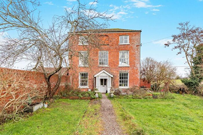 4 Bedroom Detached House For Sale In Ruckhall Lane, Clehonger, HR2