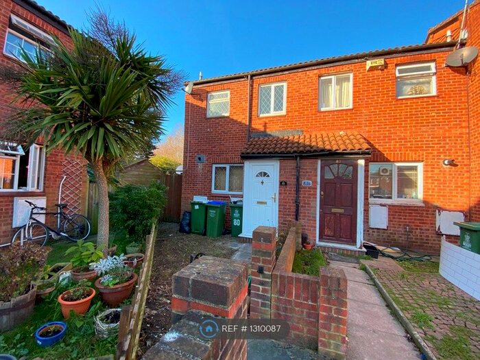 2 Bedroom End Of Terrace House To Rent In Manordene Road, London SE28