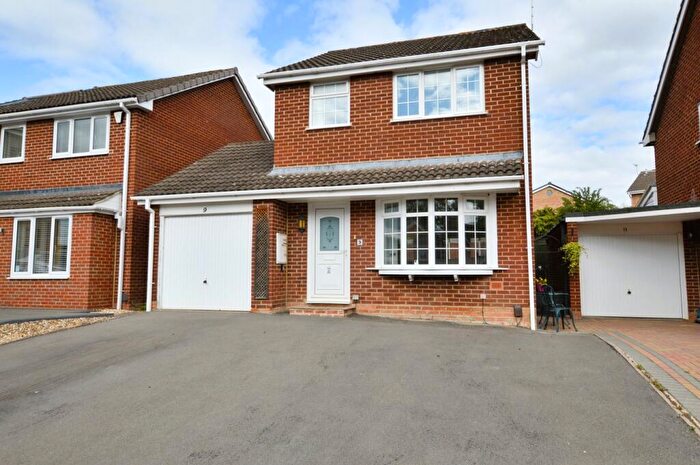 3 Bedroom Detached House For Sale In Darwin Close, Cheltenham, GL51
