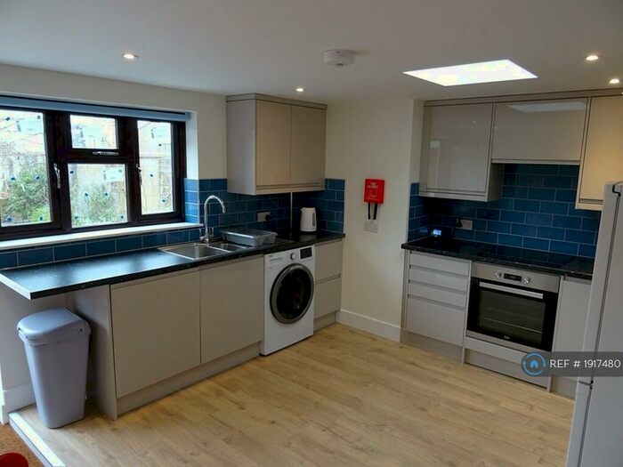 2 Bedroom Bungalow To Rent In Filton Avenue, Horfield, Bristol, BS7