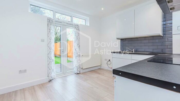 1 Bedroom Apartment To Rent In Willingdon Road, Turnpike Lane, London, N22