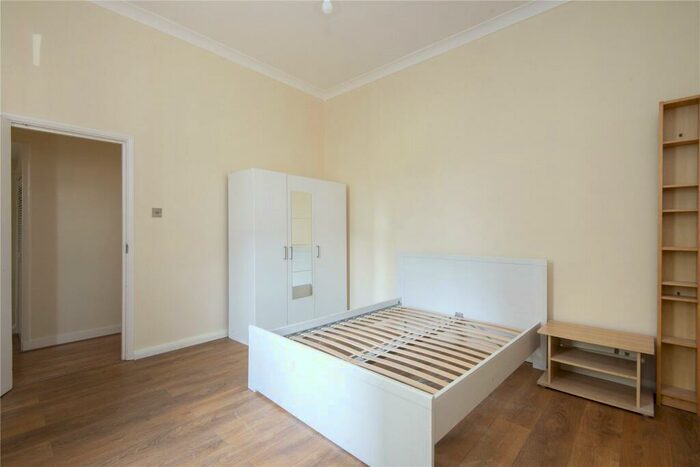 1 Bedroom Flat To Rent In Brighton Avenue, Walthamstow, London, E17