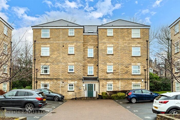 2 Bedroom Flat For Sale In Bishopdale Court, Halifax, West Yorkshire, HX1