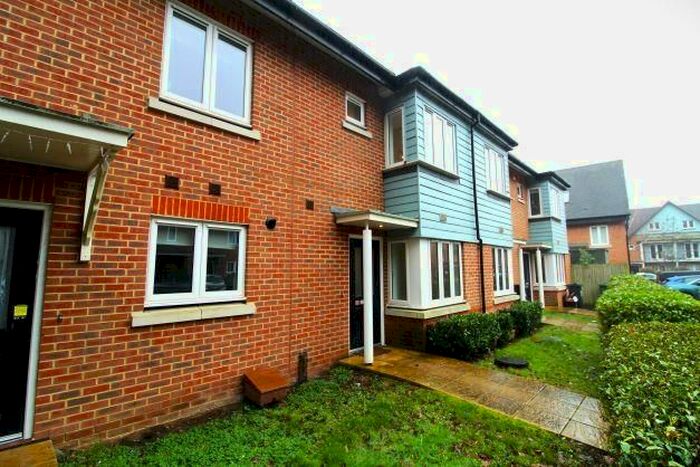 3 Bedroom Property To Rent In Reeds Meadow, Merstham, Redhill, RH1