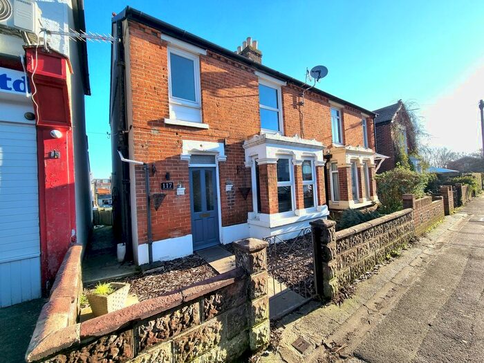 3 Bedroom Property To Rent In Whitworth Road, Gosport, PO12