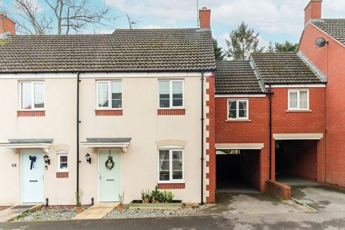 3 Bedroom Semi-Detached House To Rent In Cossor Road, Pewsey, SN9