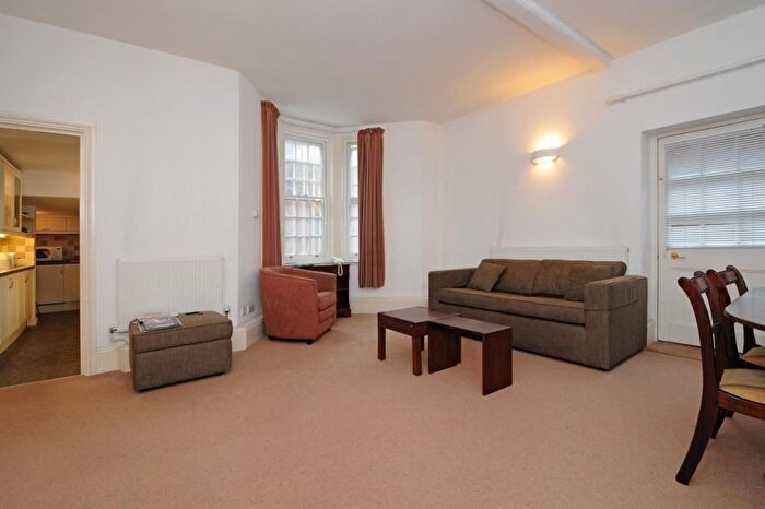 1 Bedroom Flat To Rent In Hornton Street, Kensington, W8