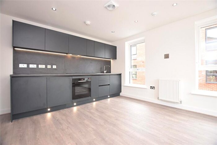 2 Bedroom Town House To Rent In Copper Beech Court, Leeds, West Yorkshire, LS16