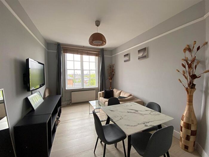2 Bedroom Apartment To Rent In Grove End House, NW8
