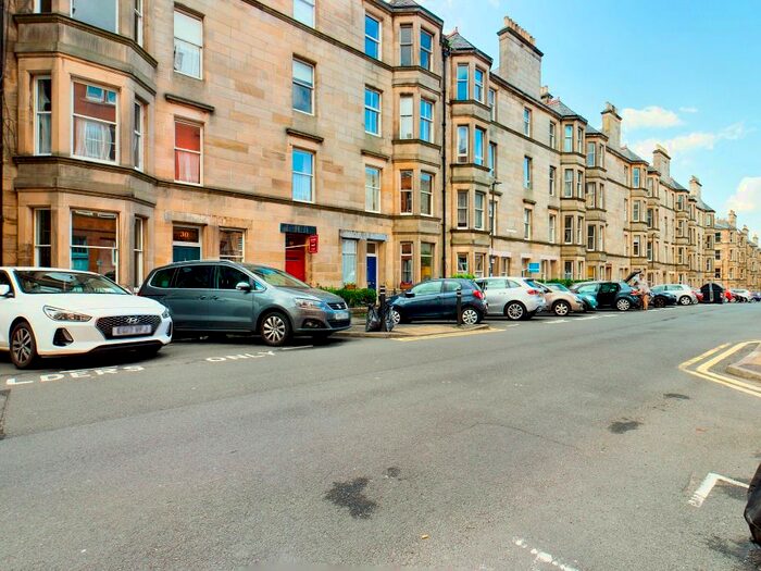 2 Bedroom Flat To Rent In Montpelier Park, Edinburgh, EH10