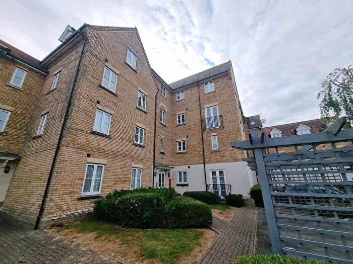 2 Bedroom Flat To Rent In Ravenswood Avenue, Ravenswood, Ipswich, IP3