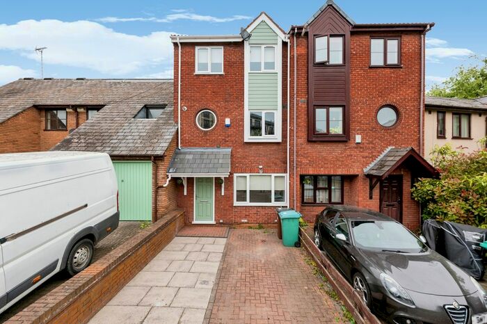 4 Bedroom Town House To Rent In Quayside Close, West Bridgford, Nottingham, NG2