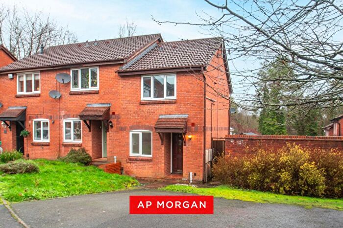 2 Bedroom End Of Terrace House For Sale In Plymouth Close, Headless Cross, Redditch, Worcestershire, B97