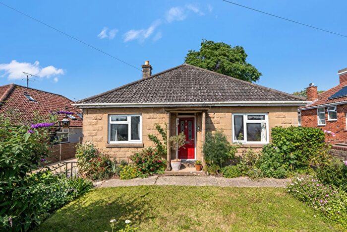 3 Bedroom Bungalow For Sale In Watercombe Lane, Yeovil, BA20