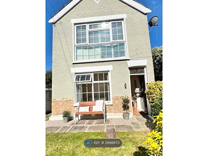 2 Bedroom Maisonette To Rent In Albany Rd, Richmond, TW10