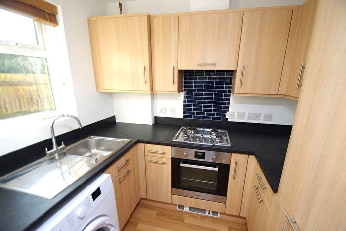 2 Bedroom Flat To Rent In Woodview Court, Watford, WD17