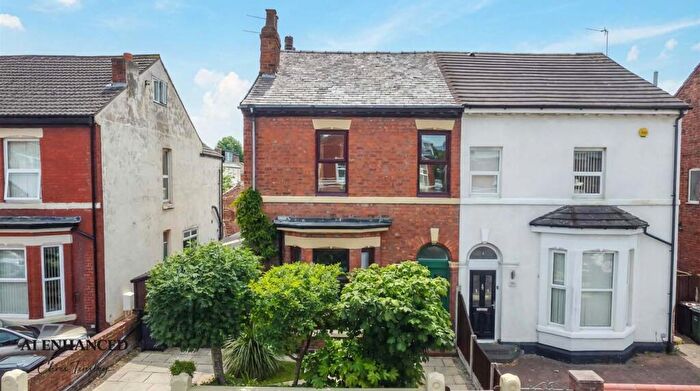 3 Bedroom Semi Detached House For Sale In Hart Street, Southport, PR8