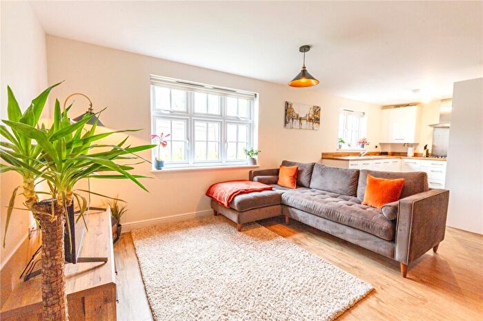 2 Bedroom Apartment For Sale In Alexander Road, Frenchay, Bristol, BS16