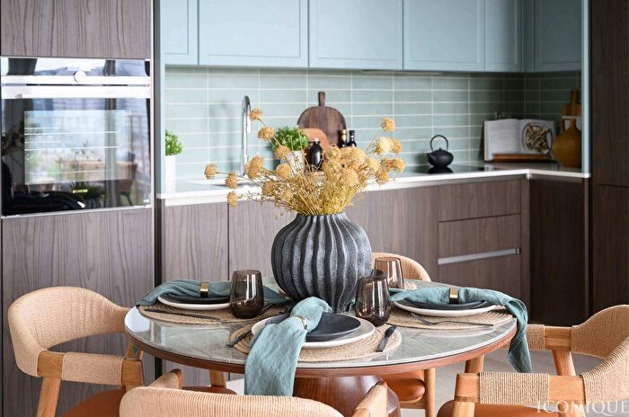 2 Bedroom Flat For Sale In Kennington Lane, London, SE11