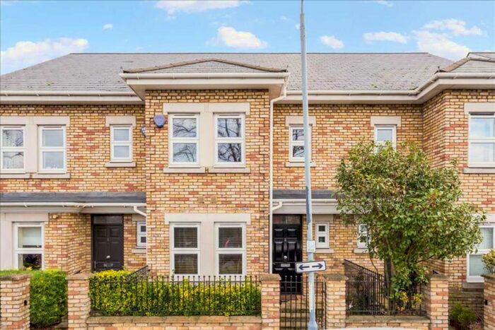 4 Bedroom House To Rent In Brunswick Terrace, Banchory Road, London, SE3