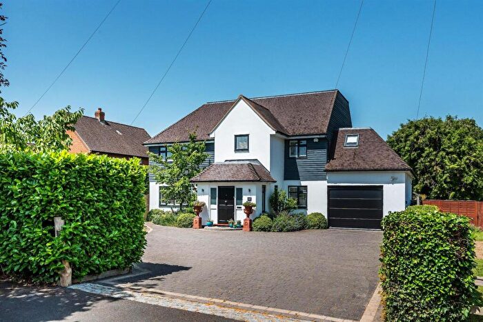 5 Bedroom Detached House For Sale In Keswick Road, Great Bookham, KT23