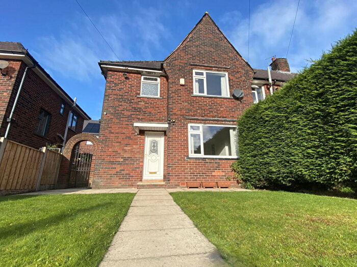 3 Bedroom Terraced House For Sale In Radcliffe Street, Royton, OL2