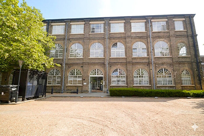 2 Bedroom Apartment For Sale In Marlborough Road, London, SE18