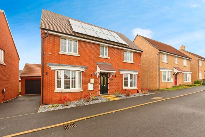 4 Bedroom House For Sale In Olympia Way, Aylesbury, Buckinghamshire, HP18