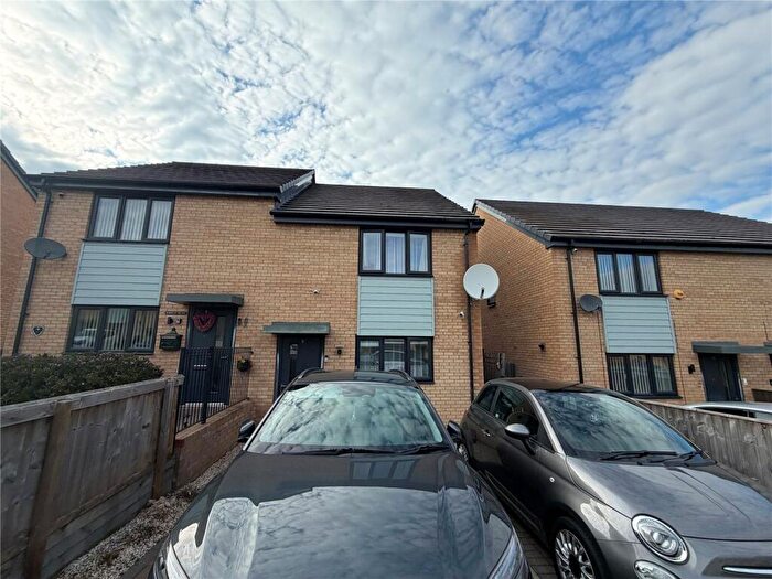 3 Bedroom Semi-Detached House For Sale In Ormonde Avenue, Edlington, Doncaster, South Yorkshire, DN12